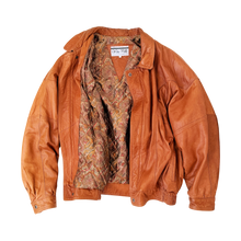 Load image into Gallery viewer, Italian Vintage Leather Bomber Jacket