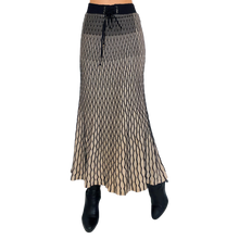 Load image into Gallery viewer, Black & Cream Knit Maxi Skirt