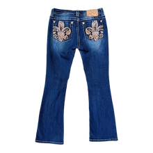 Load image into Gallery viewer, Miss Me Embellished Jeans