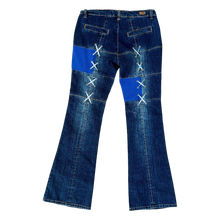 Load image into Gallery viewer, Early 2000s Sporty Lace Up Jeans