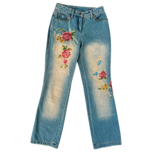 Load image into Gallery viewer, Vintage Floral Appliqué Jeans