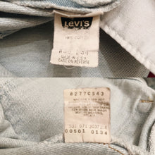 Load image into Gallery viewer, Vintage Levi's 501 Jeans