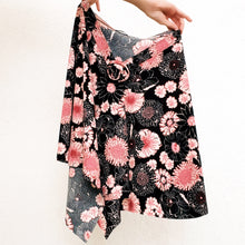 Load image into Gallery viewer, 90s Versatile Floral Skirt