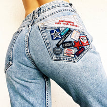 Load image into Gallery viewer, Vintage Patch Pocket Jeans