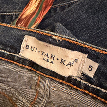 Load image into Gallery viewer, Early 2000s Belted Flare Jeans