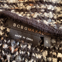 Load image into Gallery viewer, BCBG Chunky Knit Cardigan