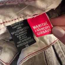 Load image into Gallery viewer, Girbaud Faded Gray Jeans