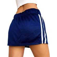 Load image into Gallery viewer, Early 2000s Sporty Skort