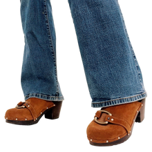 Load image into Gallery viewer, Juicy Couture Suede Clog Heels