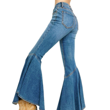 Load image into Gallery viewer, Super Flared Western Jeans