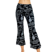 Load image into Gallery viewer, 90s Black & White Capris