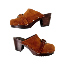 Load image into Gallery viewer, Juicy Couture Suede Clog Heels