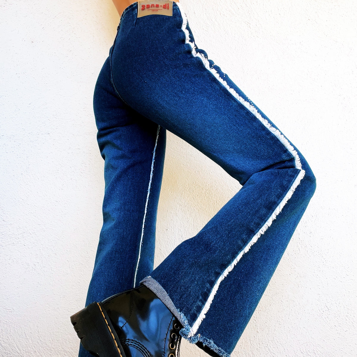 Carolannie Zana di Rhinestone Jeans (S)