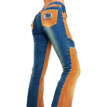 Load image into Gallery viewer, Funky Vintage Corduroy Jeans
