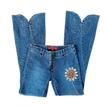 Load image into Gallery viewer, Early 2000s Beaded Sunflower Jeans
