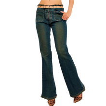 Load image into Gallery viewer, Vintage Grommet Waistband Jeans
