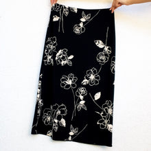 Load image into Gallery viewer, 90s Black &amp; Ivory Floral Midi Skirt
