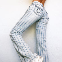 Load image into Gallery viewer, Lightweight Faded Plaid Jeans
