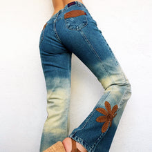 Load image into Gallery viewer, Early 2000s Funky Jeans
