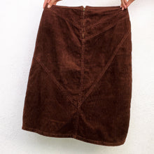 Load image into Gallery viewer, Distressed Brown Corduroy Midi Skirt
