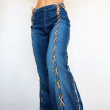 Load image into Gallery viewer, Early 2000s Lace Up Jeans
