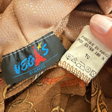 Load image into Gallery viewer, French Vintage Graphic Mesh Top
