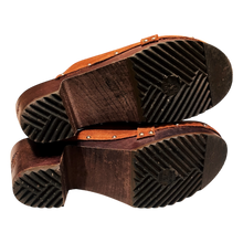 Load image into Gallery viewer, Juicy Couture Suede Clog Heels
