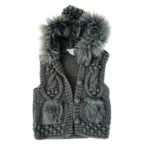 Load image into Gallery viewer, Furry Chunky Knit Vest
