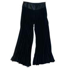 Load image into Gallery viewer, Caché Black Pleated Accordion Pants
