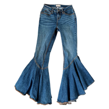 Load image into Gallery viewer, Super Flared Western Jeans
