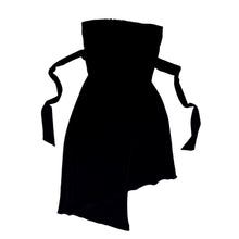 Load image into Gallery viewer, Early 2000s Black Strapless Midi Dress
