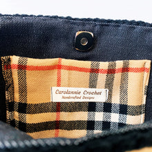 Load image into Gallery viewer, Nova Chick Shoulder Bag by Carolannie Crochet
