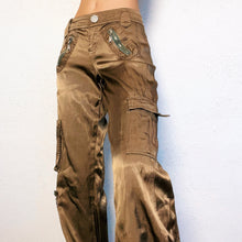 Load image into Gallery viewer, Early 2000s Bronze Metallic Cargo Pants

