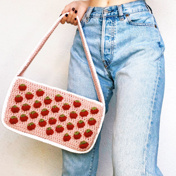 Strawberry Shortcake Shoulder Bag by Carolannie Crochet