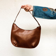 Load image into Gallery viewer, Faux Leather Flower Purse
