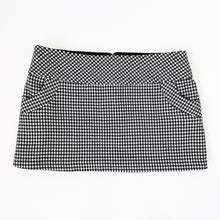 Load image into Gallery viewer, Early 2000s Houndstooth Mini Skirt
